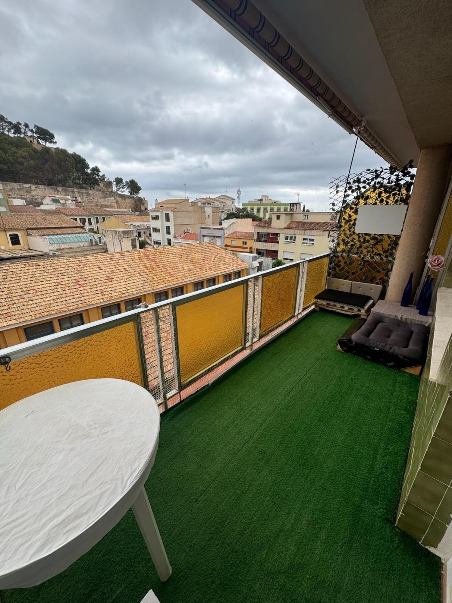 Habitacion Triple En El Centro Con Vistas Дения Екстериор снимка
